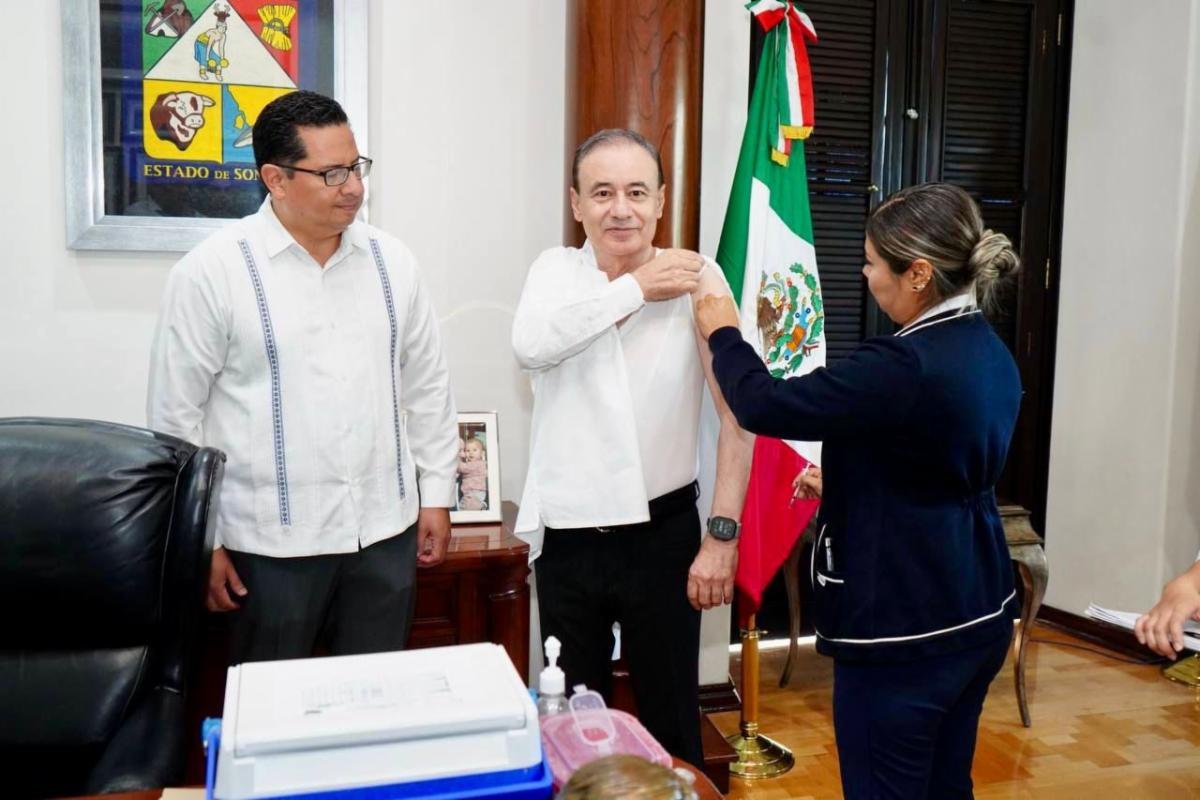 Hermosillo, Sonora; 15 de noviembre de 2025.- Gobernador Durazo refuerza la prevenci&oacute;n de enfermedades respiratorias con jornada de vacunaci&oacute;n invernal