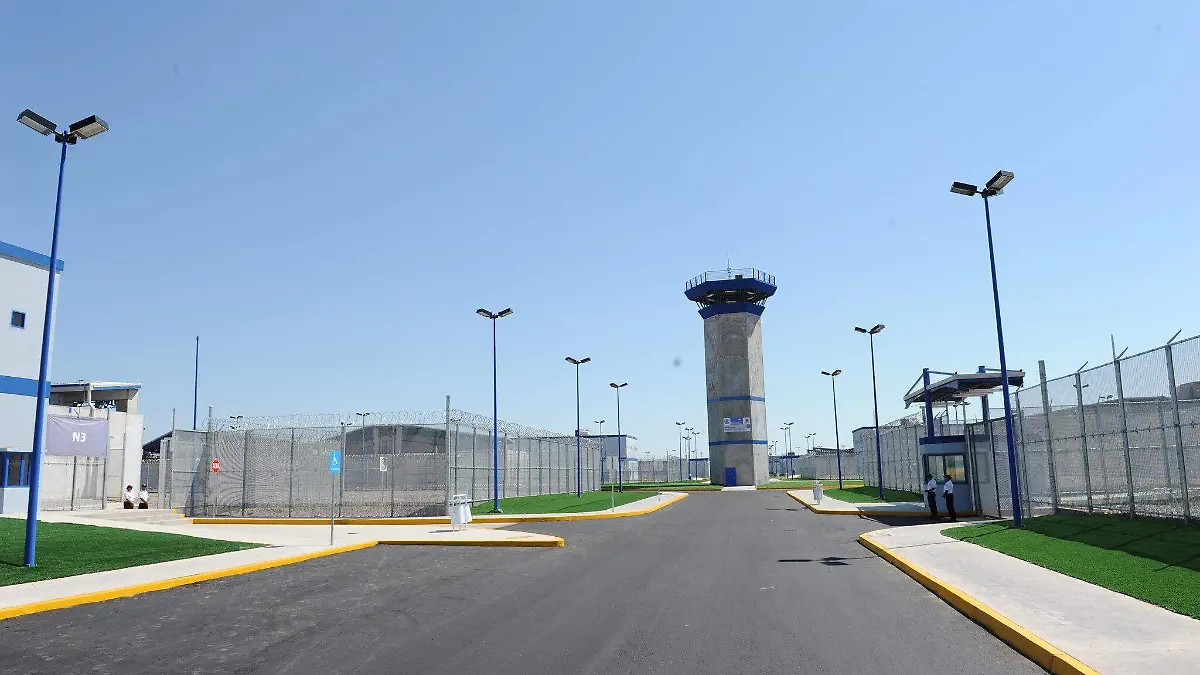 Hermosillo, Sonora 11 Julio 2026.-🚨⚠️ Reportan presunta fuga de tres internos del CERESO 2 de Hermosillo.